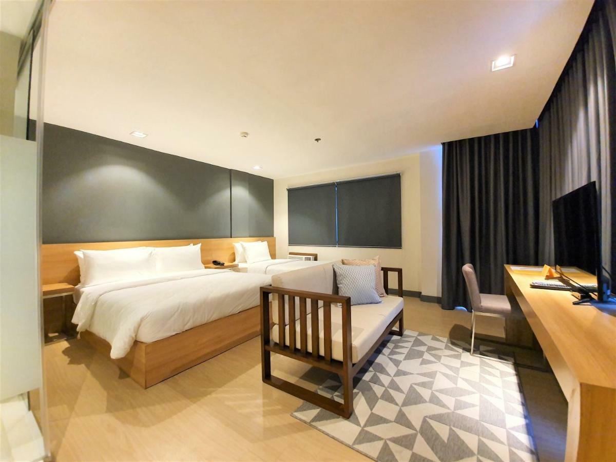 The Upperroom @ Real Suites Bacolod Exterior foto